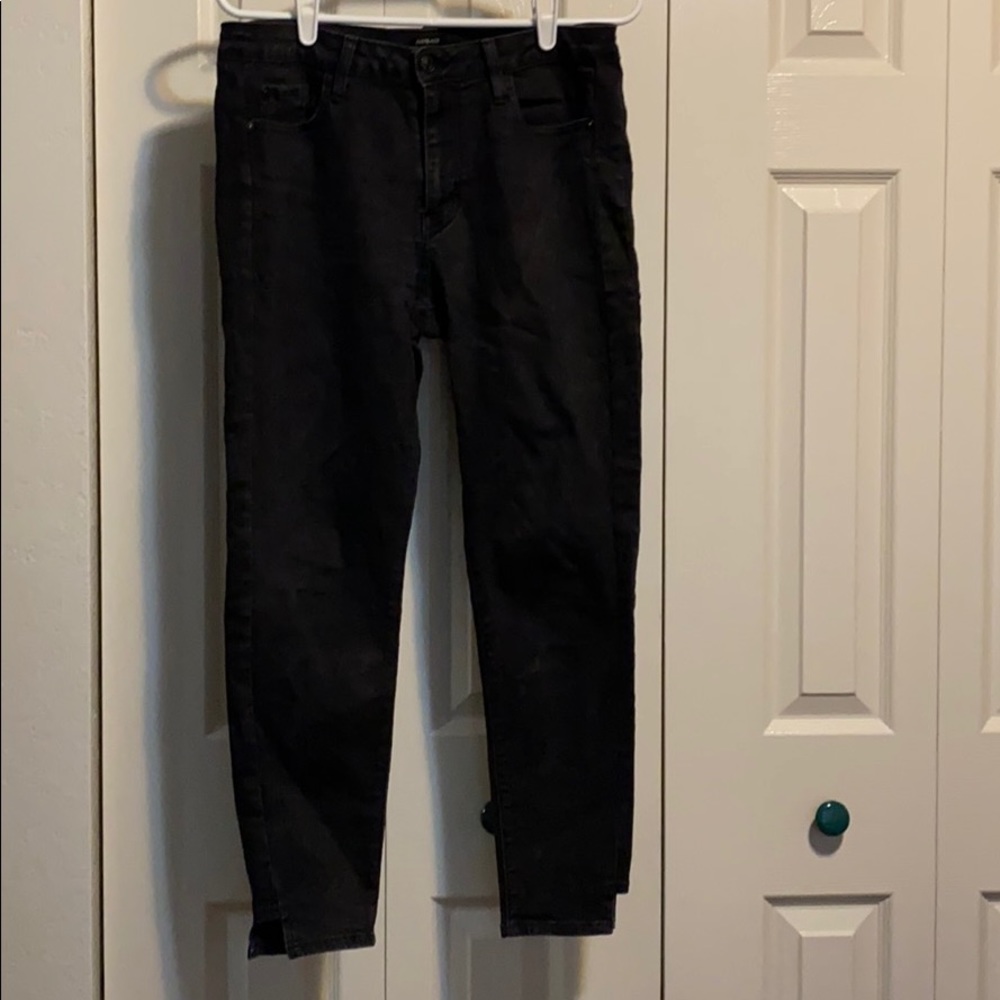 Black skinny jeans